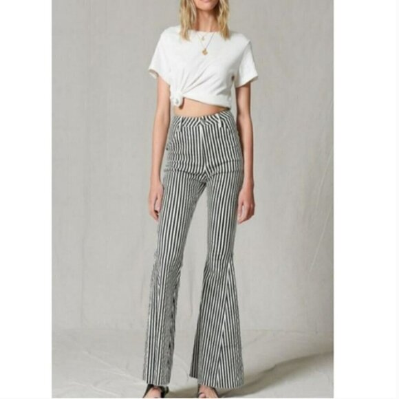 Blank Paige Out of the Box black and white Stripe Flare Bottom Pants sz Small - Picture 1 of 6